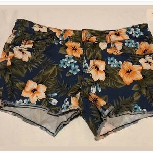 SZ 4 Floral MIDI AEROPOSTALE cut off SHORTS Nwot